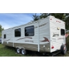 Image 3 : ADVENTURE TIMBERLODGE CAMPER TRAILER W/ SLIDE-OUT.
