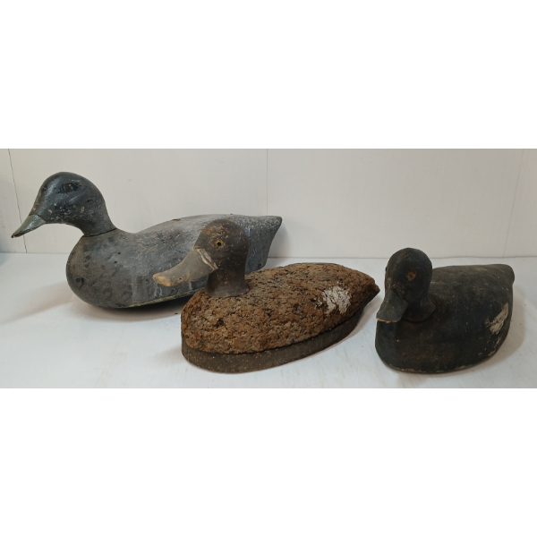 LOT OF 3 - DECOY DUCKS