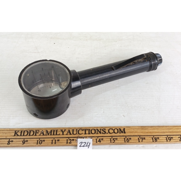 WWII CDN MAP READING LAMP NO. 2 MK2