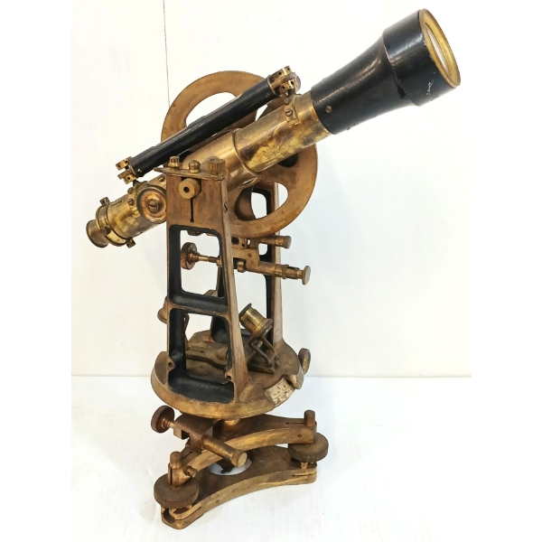 BRASS SURVEYOR'S TRANSIT - CIRCA LATE 19TH / EARLY 20TH CENTURY