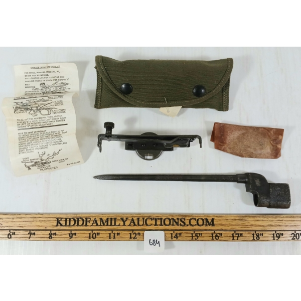 LOT OF 2 - GRENADE LAUCHER M15 SIGHT & LEE ENFIELD SPIKE BAYONET
