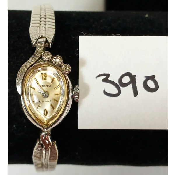 BERTMAR LADIES' SILVER TONED WRISTWATCH - 17 JEWELS