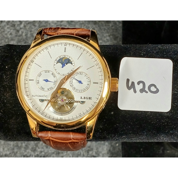 MEN'S LIGE MODEL 1853 CALENDAR WRISTWATCH