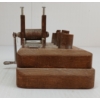 Image 5 : 20TH CENTURY ENGLISH MINIATURE STEEL ROLLING MACHINE
