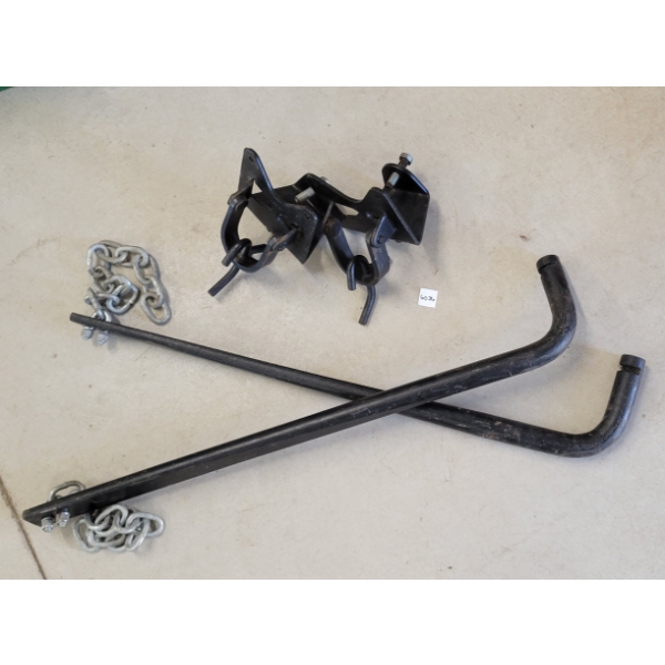 LOT OF 4 - PRO RV STABILIZERS (?) - 1K LBS