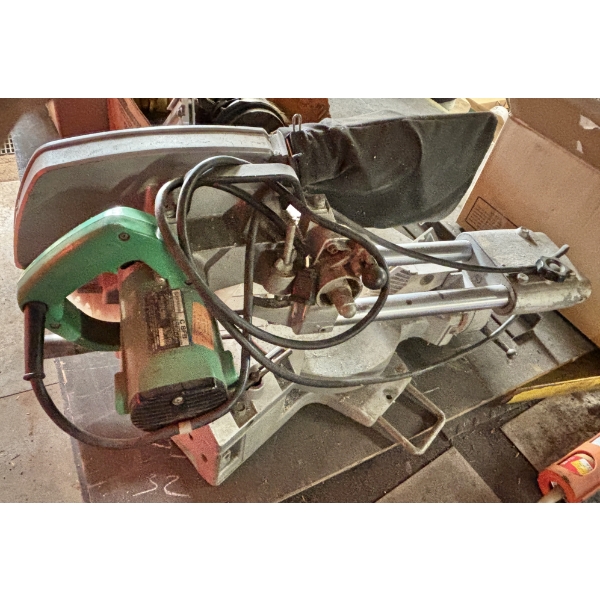 HITACHI COMPOUND MITRE SAW - 8 INCH