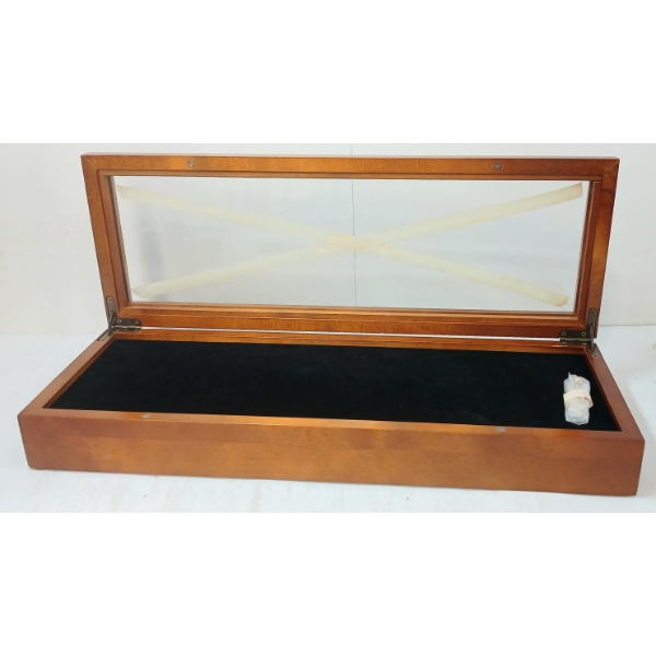 KNIFE DISPLAY CASE