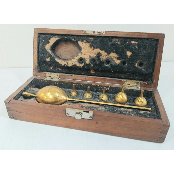 C&E HYDROMETER W/ CASE