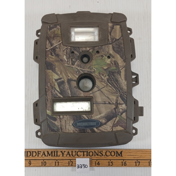 MOULTRIE TRAIL CAMERA