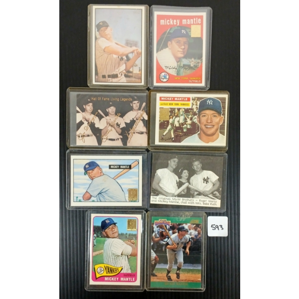 LOT OF 8 - MICKEY MANTLE BASEBALL CARDS 