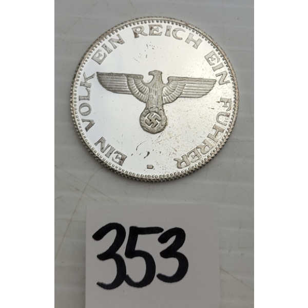 WWII GERMAN THIRD REICH MEDAL