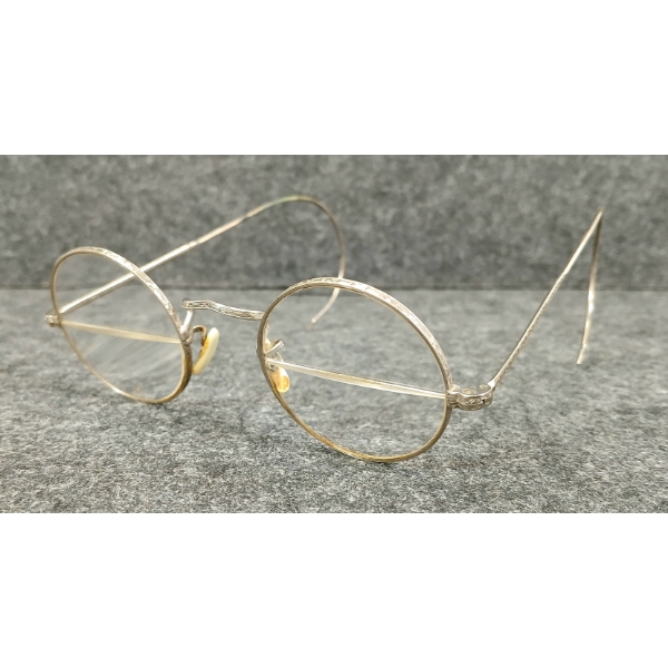 VINTAGE EYEGLASSES