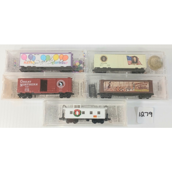 LOT OF 5 - MICRO TRAINS - BIRTHDAY, CHRISTMAS, CIRCUS, BILLBOARD & CIVIL WAR CAR SERIES