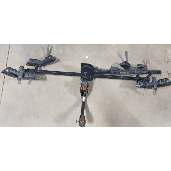 SWAGMAN ADJUSTABLE HITCH BIKE RACK - W/KEY