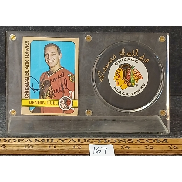 1971-1972 OPC NHL CHICAGO BLACKHAWKS DENNIS HULL HOCKEY CARD & PUCK - AUTOGRAOHED