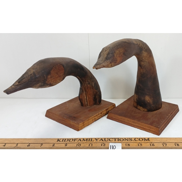 PAIR OF HAND-CARVED GOOSE BOOKENDS - 20TH CENTURY