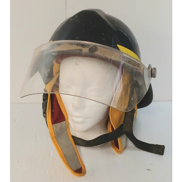 BULLARD FIREFIGHTER HELMET W/ VISOR