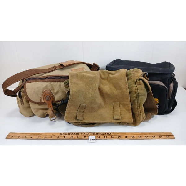 LOT OF 3 - SOFT PACKS - INCL PLANO