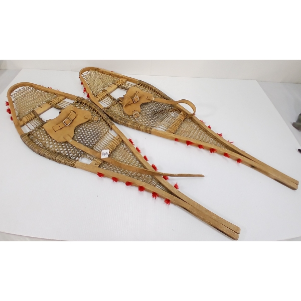 PAIR OF CHILD'S SNOWSHOES