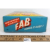 Image 6 : FAB BRAND HOUSEHOLD DETERGENT 2LB 5OZ BOX W/ CONTENTS
