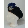 Image 4 : LOT OF 3 - CAMERON HIGHLANDERS OTTAWA (MG) BERET W/ BADGE & SPARE HACKLES
