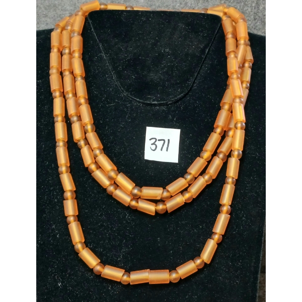 AMBER GLASS BEADED NECKLACE