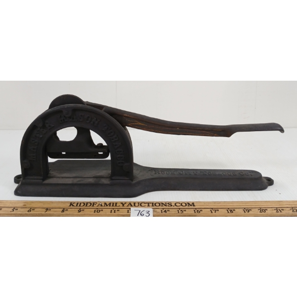 MASTER MASON TOBACCO CUTTER - ROCK CITY TOBACCO CO.