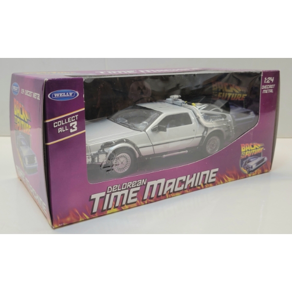 WELLY BACK TO THE FUTURE DELOREAN TIME MACHINE DIECAST MODEL