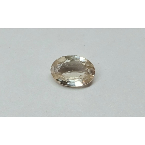 NATURAL LIGHT CHAMPAGNE ZIRCON - OVAL
