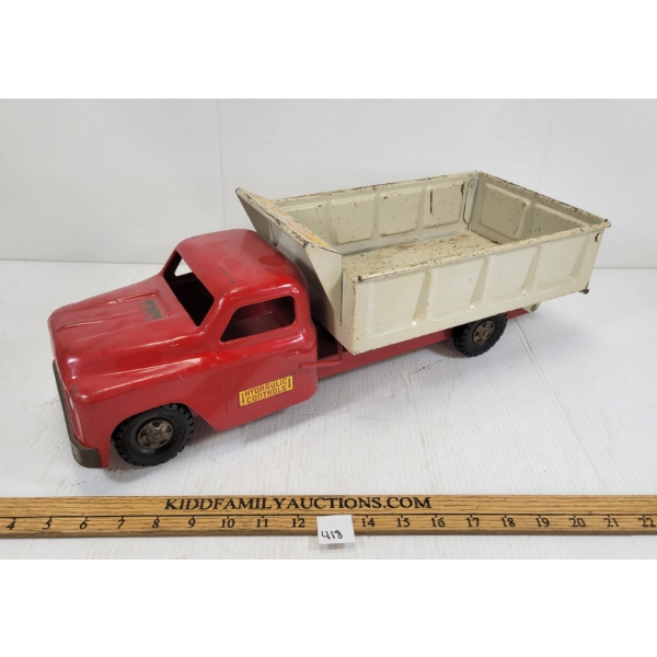 STRUCTO PRESSED STEEL HYDRAULIC DUMP TRUCK