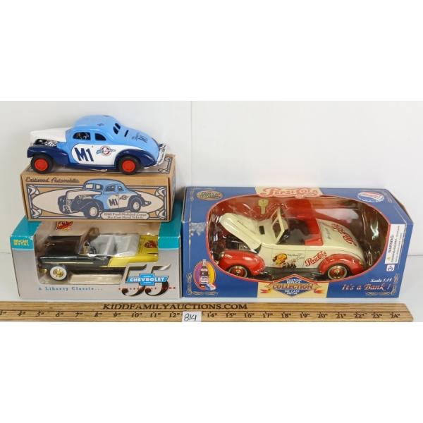 LOT OF 3 - ERTL, LIBERTY CLASSICS & GOLDEN WHEEL DIECAST MODELS - INCL 1940 FORD, 1955 CHEVY, ETC