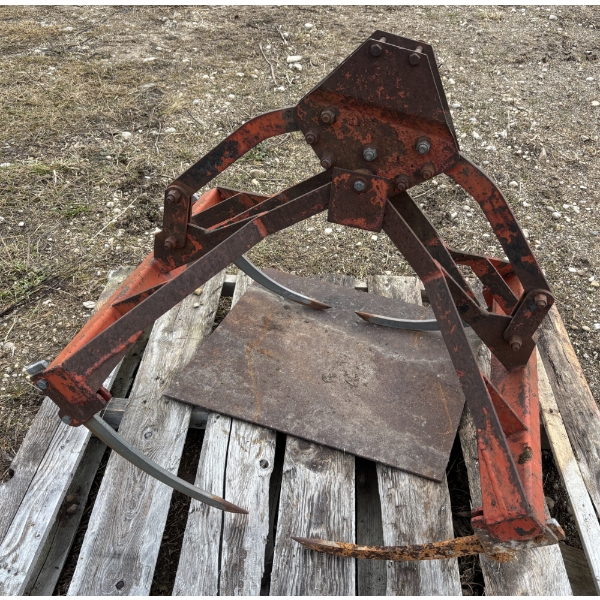 BALE GRAPPLE - OLDER MODEL