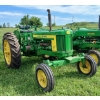 Image 3 : JOHN DEERE 520 TRACTOR - ADJUSTABLE WIDE FRONT END - 1957
