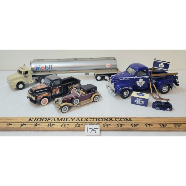 LOT OF 4 - MIXED DIECAST MODELS & MOBIL BATTERY OP TRUCK