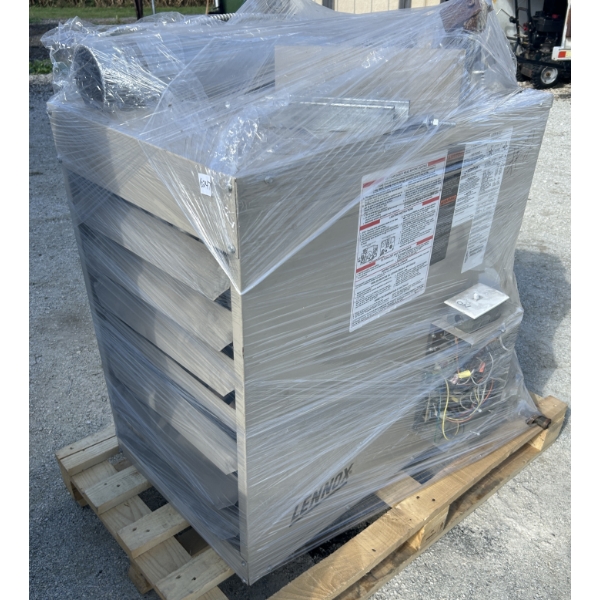 LENNOX PROPANE / GAS FURNACE - UNTESTED