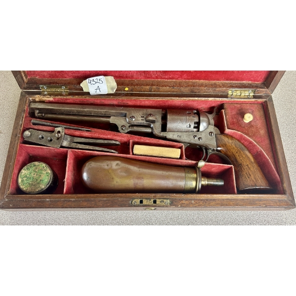 COLT 1851 NVAY W/ CASE IN .36 CAL CAP & BALL - ANTIQUE CLASS