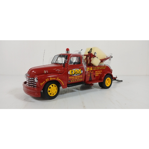 DANBURY MINT DIECAST 1953 CHEVY WRECKER MODEL - DM ROAD SERVICE