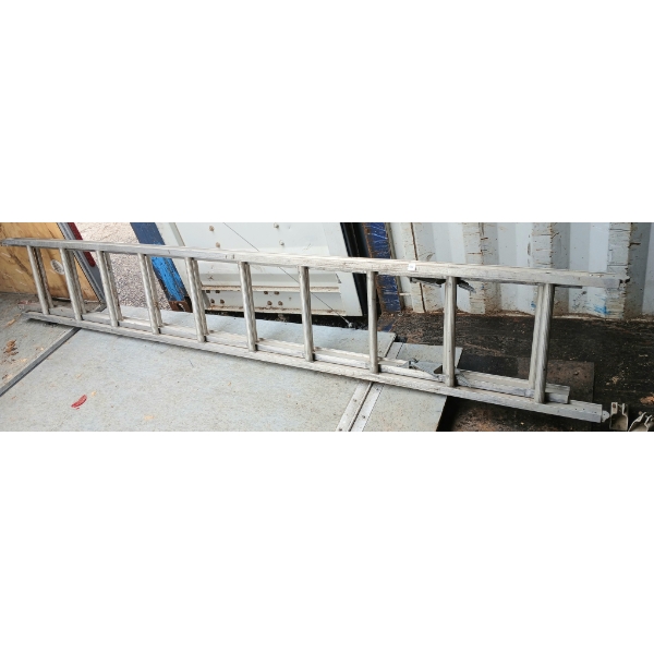 20FT ALUMINUM EXTENSION LADDER