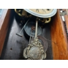 Image 5 : 1915 E. INGRAHAM "SENECA" 8 DAY GINGERBREAD CLOCK 