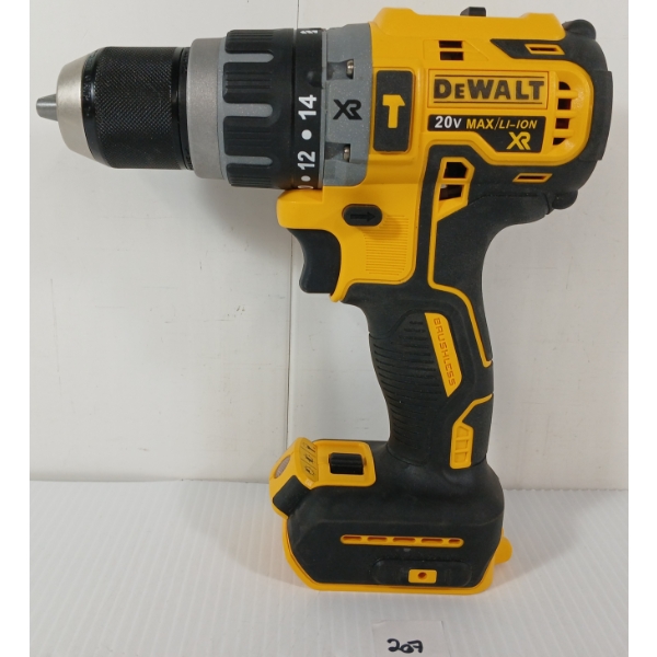DEWALT 20V BATTERY OP DRILL - MODEL DCD796