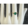 Image 1 : WOMEN'S 10K GOLD RING W/ SQUARE CUT EMERALD