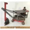 Image 1 : VINTAGE PRESSED STEEL DIGGER