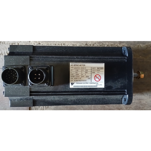YASKAWA - AC SERVO MOTOR W/ MANUAL