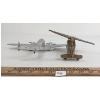 Image 5 : LOT OF 2 - NEWRAY PLASTIC DELTA & TIN LITHO AIRPLANES