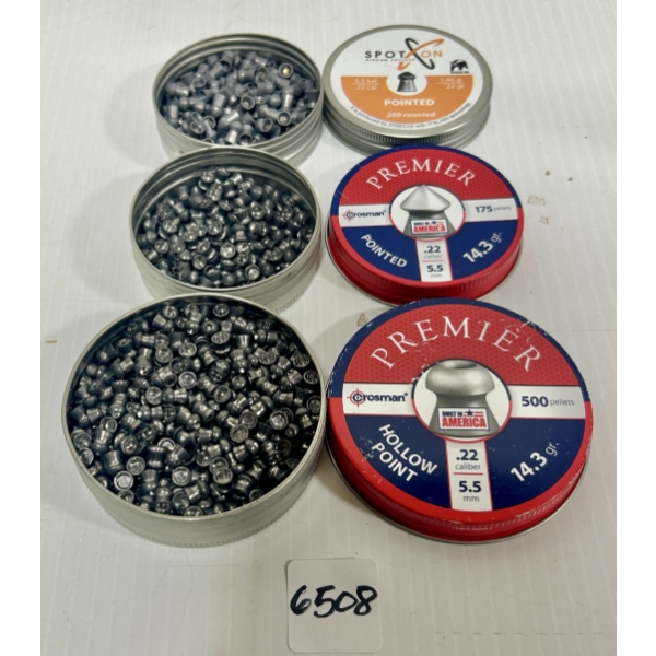 PELLETS: APPROX 800X .22 CAL