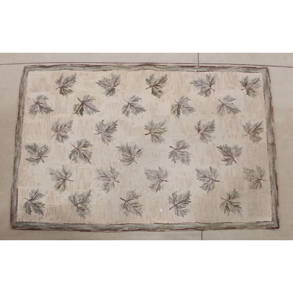 WOOL HAND WOVEN AREA RUG