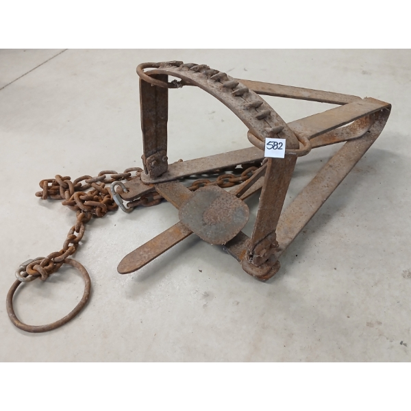 ANTIQUE BEAR TRAP