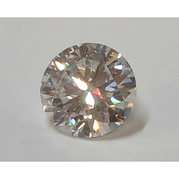 MOISSANITE - ROUND BRILLIANT CUT - W/ CERTIFICATE