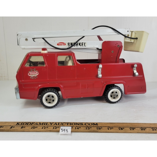 TONKA PRESSED STEEL FIRE TRUCK