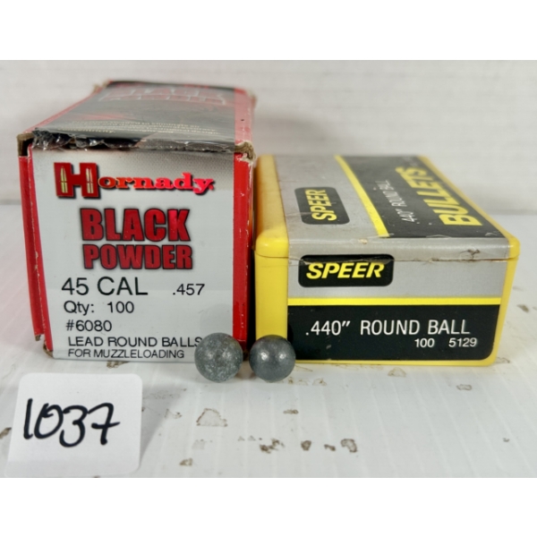 BULLETS: APPROX 90X .440 IN & .457 IN - LEAD ROUND BALLS
